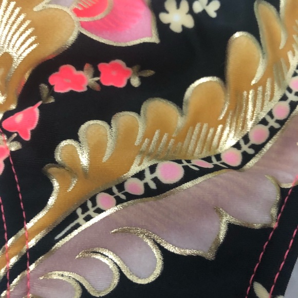 Bikini Bottom 👙 - Picture 3 of 7